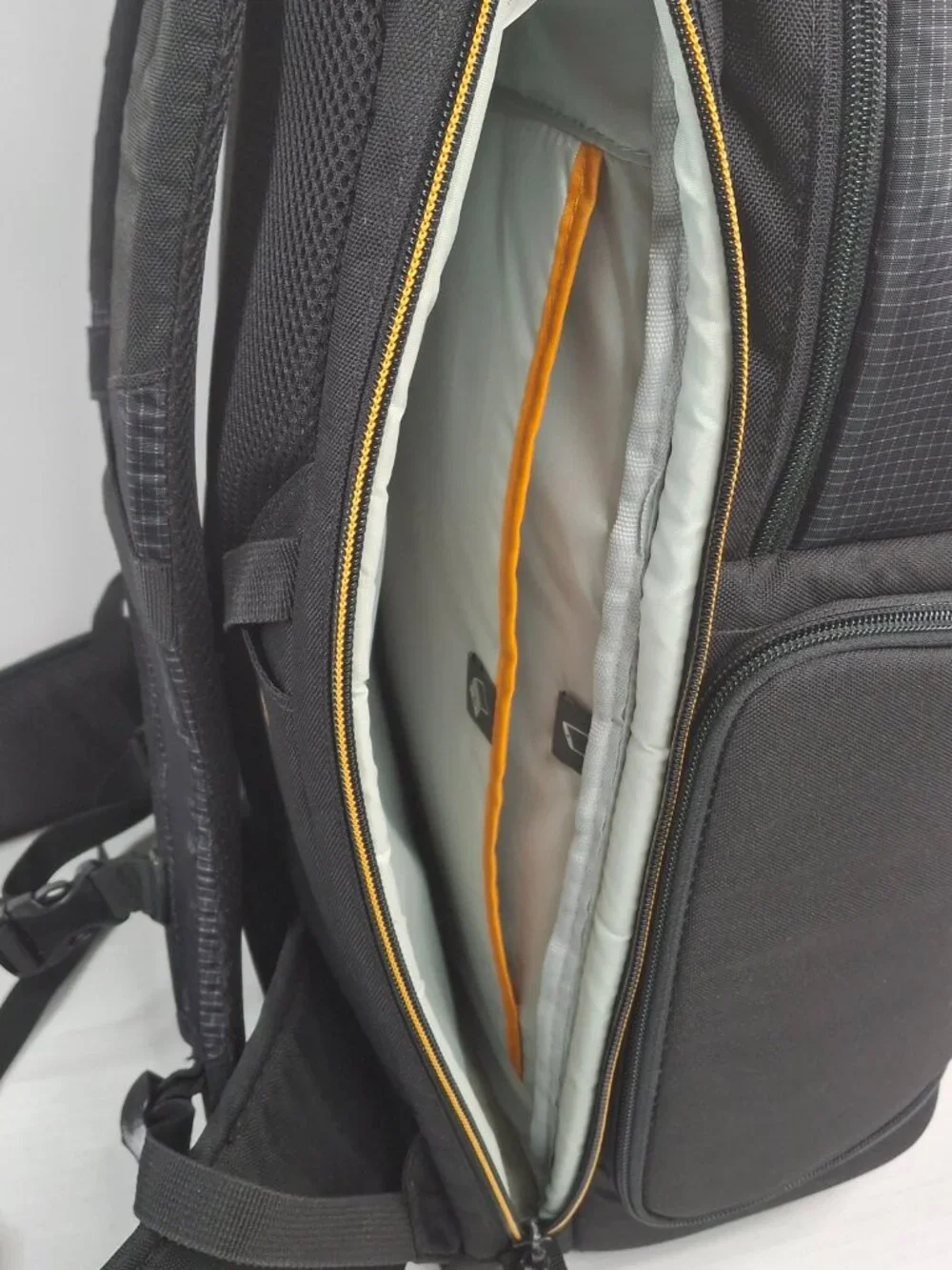 Lowepro-Fastpack BP 250 AW II Black Multi Compartment Camera Laptop Backpack